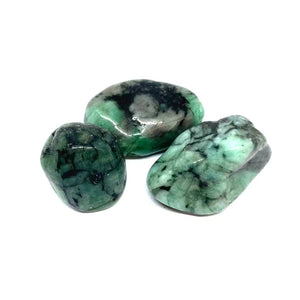 Emerald Tumbled Stone 祖母綠