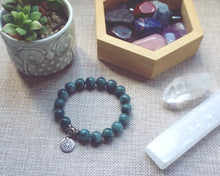 將圖片載入圖庫檢視器 Emerald Chakra Healing Bracelet
