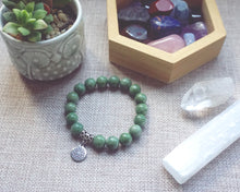 Load image into Gallery viewer, Diopside Chakra Healing Bracelet
