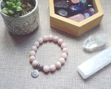 將圖片載入圖庫檢視器 Mangano Calcite / Pink Calcite Chakra Healing Bracelet
