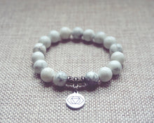 Load image into Gallery viewer, Howlite Chakra Healing Bracelet
