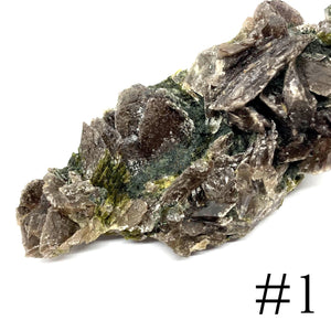 Axinite with Epidote & Quartz - Peru 斧石與綠簾石和白水晶 秘魯